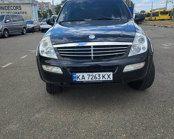 Чорний Cанг Йонг Rexton, об'ємом двигуна 2.7 л та пробігом 118 тис. км за 6000 $, фото 14 на Automoto.ua