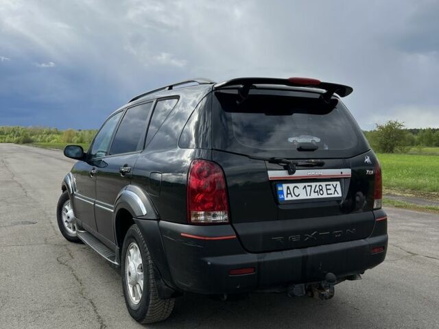 Чорний Cанг Йонг Rexton, об'ємом двигуна 0.27 л та пробігом 312 тис. км за 5500 $, фото 8 на Automoto.ua