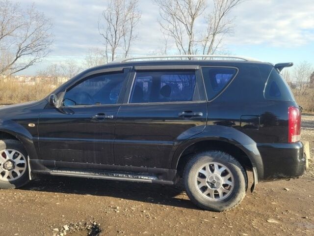 Чорний Cанг Йонг Rexton, об'ємом двигуна 2.3 л та пробігом 270 тис. км за 4509 $, фото 7 на Automoto.ua