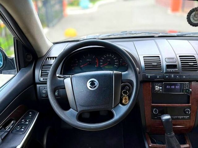 Чорний Cанг Йонг Rexton, об'ємом двигуна 2.9 л та пробігом 186 тис. км за 4950 $, фото 8 на Automoto.ua