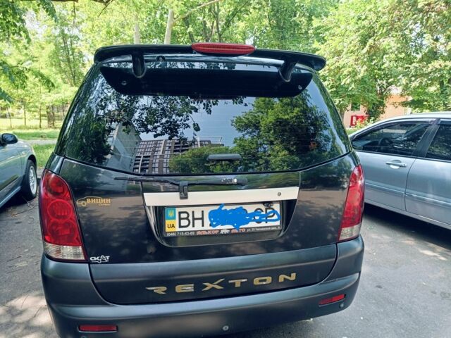 Чорний Cанг Йонг Rexton, об'ємом двигуна 2.8 л та пробігом 170 тис. км за 5774 $, фото 3 на Automoto.ua