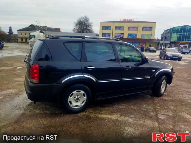 Чорний Cанг Йонг Rexton, об'ємом двигуна 3.2 л та пробігом 111 тис. км за 7777 $, фото 3 на Automoto.ua