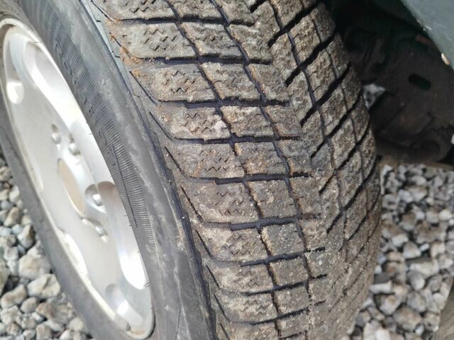 Черный Cанг Йонг Рекстон, объемом двигателя 2.7 л и пробегом 246 тыс. км за 5000 $, фото 11 на Automoto.ua