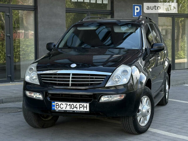 Чорний Cанг Йонг Rexton, об'ємом двигуна 2.7 л та пробігом 258 тис. км за 6000 $, фото 3 на Automoto.ua