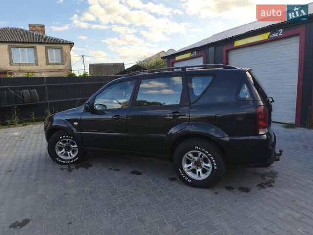 Чорний Cанг Йонг Rexton, об'ємом двигуна 2.7 л та пробігом 240 тис. км за 6600 $, фото 12 на Automoto.ua