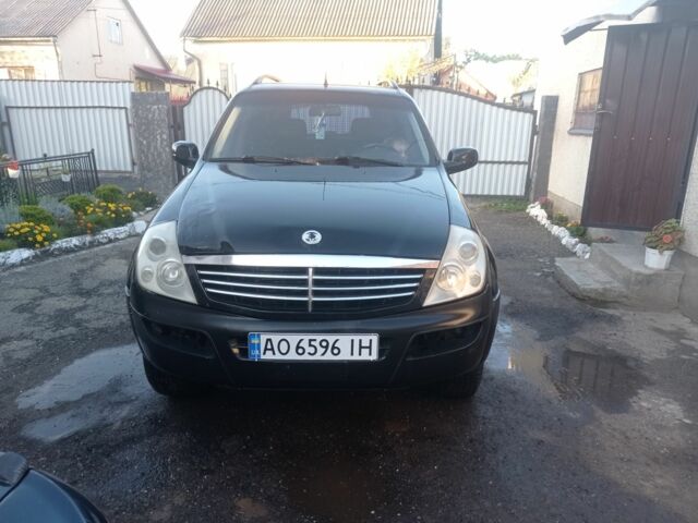Чорний Cанг Йонг Rexton, об'ємом двигуна 2.7 л та пробігом 250 тис. км за 4900 $, фото 4 на Automoto.ua