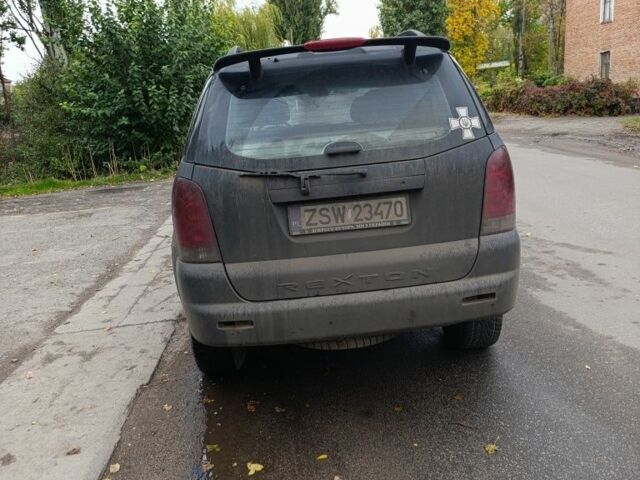 Чорний Cанг Йонг Rexton, об'ємом двигуна 0 л та пробігом 100 тис. км за 3500 $, фото 2 на Automoto.ua