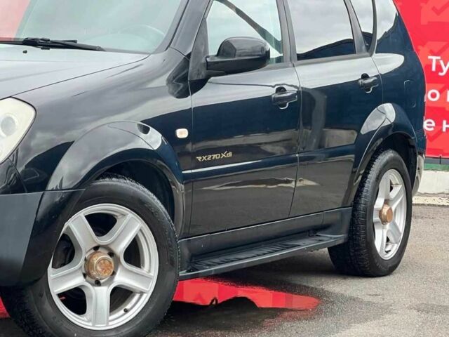 Чорний Cанг Йонг Rexton, об'ємом двигуна 2.7 л та пробігом 215 тис. км за 4500 $, фото 5 на Automoto.ua
