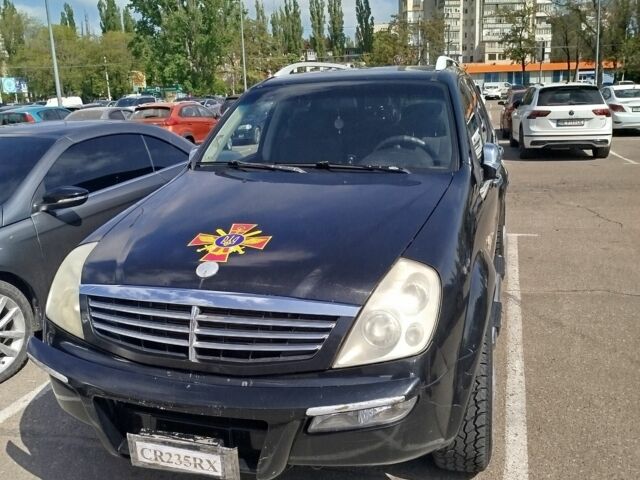 Чорний Cанг Йонг Rexton, об'ємом двигуна 0 л та пробігом 350 тис. км за 4900 $, фото 1 на Automoto.ua