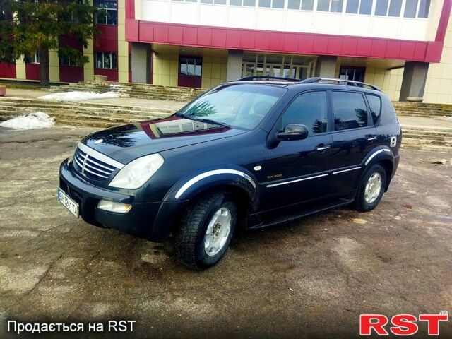 Чорний Cанг Йонг Rexton, об'ємом двигуна 3.2 л та пробігом 111 тис. км за 7777 $, фото 1 на Automoto.ua