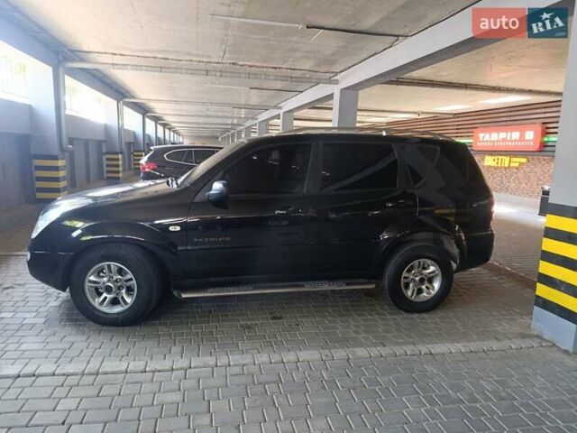 Чорний Cанг Йонг Rexton, об'ємом двигуна 2.7 л та пробігом 370 тис. км за 5400 $, фото 3 на Automoto.ua
