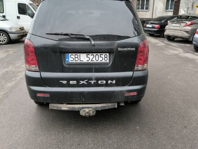 Чорний Cанг Йонг Rexton, об'ємом двигуна 0 л та пробігом 240 тис. км за 3000 $, фото 1 на Automoto.ua