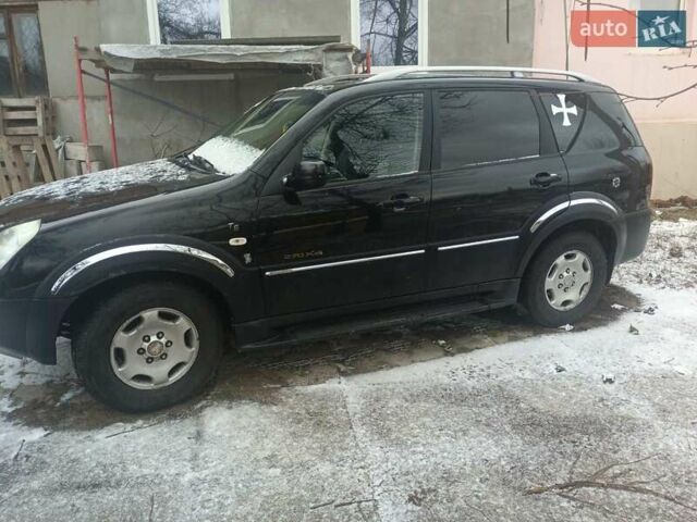Чорний Cанг Йонг Rexton, об'ємом двигуна 2.7 л та пробігом 174 тис. км за 7000 $, фото 1 на Automoto.ua