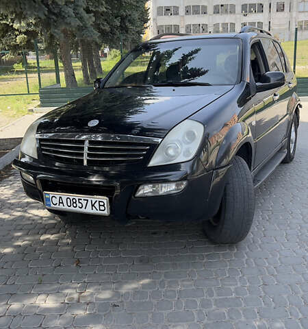 Чорний Cанг Йонг Rexton, об'ємом двигуна 2.8 л та пробігом 65 тис. км за 6800 $, фото 3 на Automoto.ua