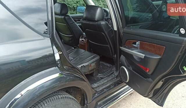 Чорний Cанг Йонг Rexton, об'ємом двигуна 2.69 л та пробігом 237 тис. км за 6400 $, фото 10 на Automoto.ua
