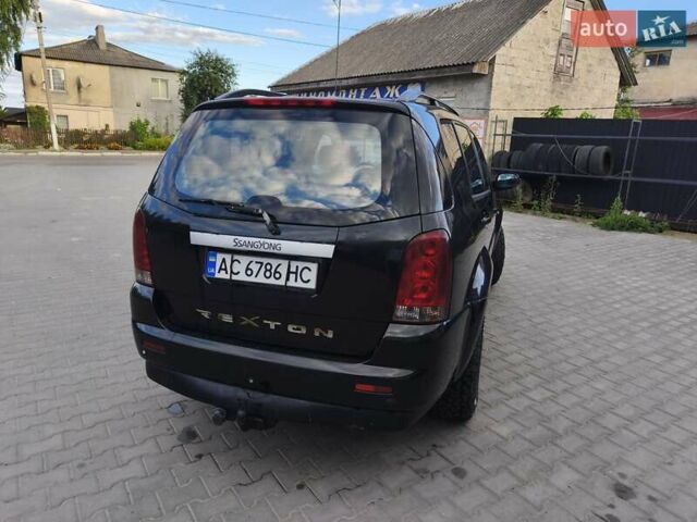 Чорний Cанг Йонг Rexton, об'ємом двигуна 2.7 л та пробігом 240 тис. км за 6600 $, фото 1 на Automoto.ua