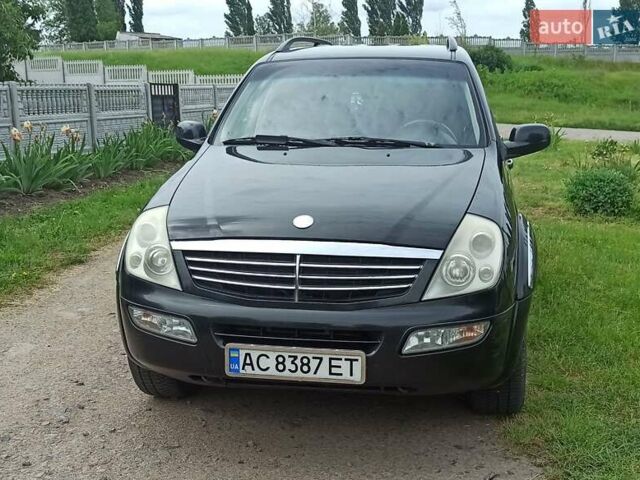 Чорний Cанг Йонг Rexton, об'ємом двигуна 2.69 л та пробігом 237 тис. км за 6400 $, фото 1 на Automoto.ua