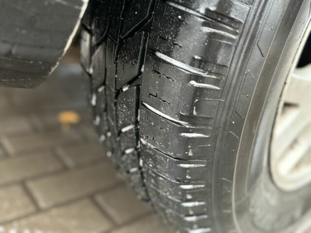 Чорний Cанг Йонг Rexton, об'ємом двигуна 2.7 л та пробігом 278 тис. км за 2999 $, фото 11 на Automoto.ua