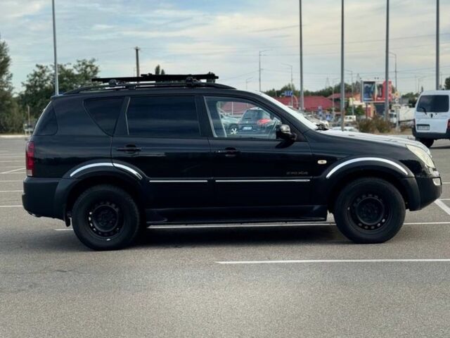Чорний Cанг Йонг Rexton, об'ємом двигуна 2.7 л та пробігом 247 тис. км за 6000 $, фото 4 на Automoto.ua