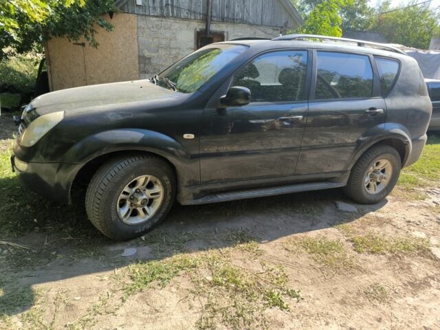 Черный Cанг Йонг Рекстон, объемом двигателя 0 л и пробегом 239 тыс. км за 3800 $, фото 5 на Automoto.ua