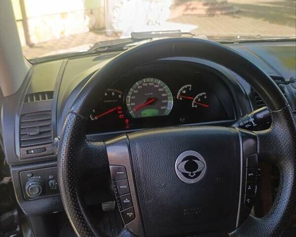 Чорний Cанг Йонг Rexton, об'ємом двигуна 2.7 л та пробігом 389 тис. км за 5900 $, фото 7 на Automoto.ua