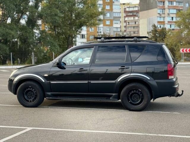 Чорний Cанг Йонг Rexton, об'ємом двигуна 2.7 л та пробігом 247 тис. км за 6000 $, фото 8 на Automoto.ua