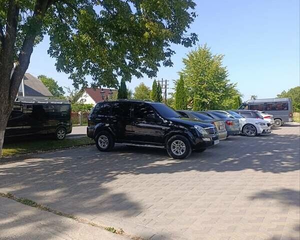 Чорний Cанг Йонг Rexton, об'ємом двигуна 2.7 л та пробігом 370 тис. км за 5400 $, фото 6 на Automoto.ua