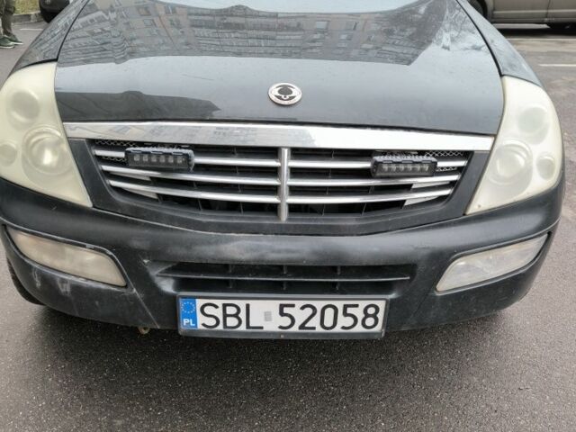 Чорний Cанг Йонг Rexton, об'ємом двигуна 0 л та пробігом 240 тис. км за 3000 $, фото 3 на Automoto.ua