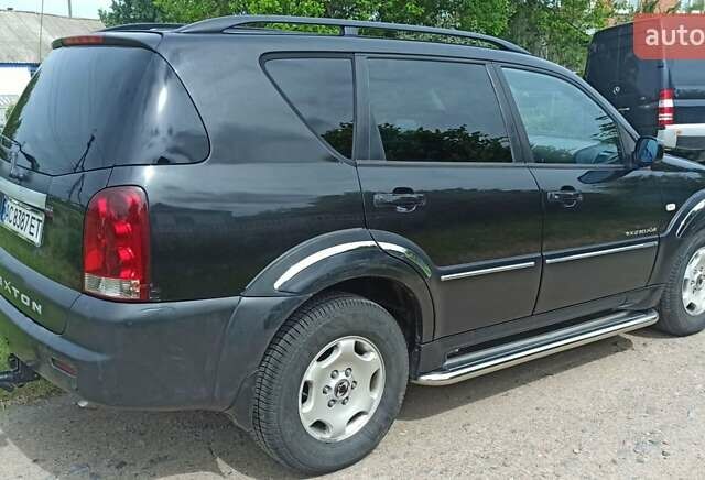 Чорний Cанг Йонг Rexton, об'ємом двигуна 2.69 л та пробігом 237 тис. км за 6400 $, фото 5 на Automoto.ua