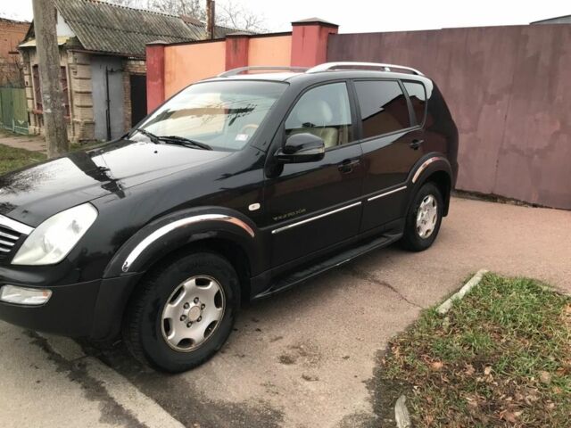 Черный Cанг Йонг Рекстон, объемом двигателя 2.7 л и пробегом 175 тыс. км за 4700 $, фото 8 на Automoto.ua