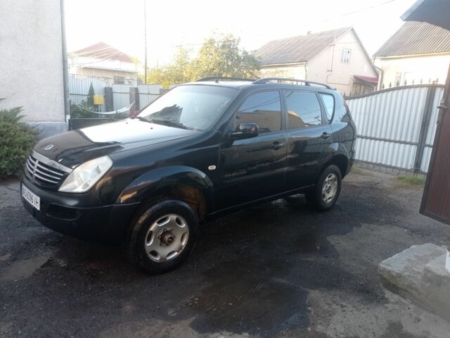 Чорний Cанг Йонг Rexton, об'ємом двигуна 2.7 л та пробігом 250 тис. км за 4900 $, фото 6 на Automoto.ua