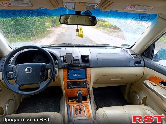 Чорний Cанг Йонг Rexton, об'ємом двигуна 2.7 л та пробігом 100 тис. км за 3500 $, фото 2 на Automoto.ua