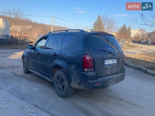 Черный Cанг Йонг Рекстон, объемом двигателя 2.7 л и пробегом 280 тыс. км за 2600 $, фото 9 на Automoto.ua