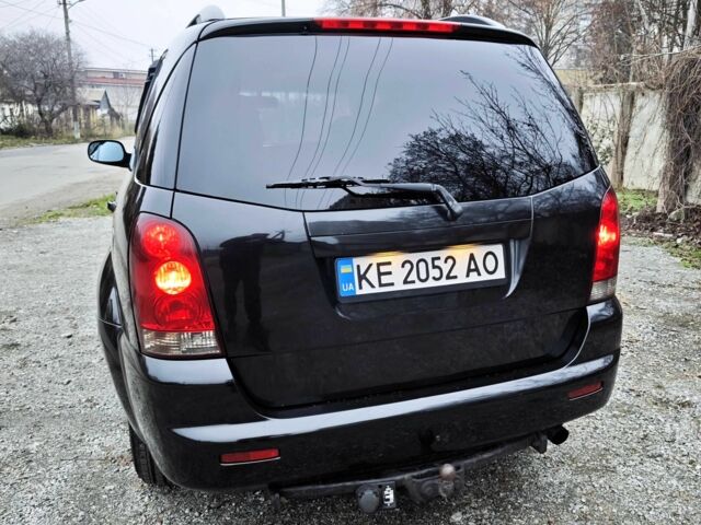 Чорний Cанг Йонг Rexton, об'ємом двигуна 2.7 л та пробігом 46 тис. км за 4500 $, фото 8 на Automoto.ua