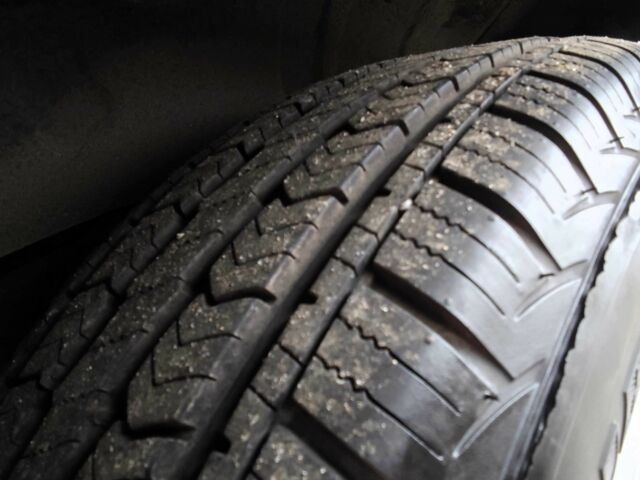 Черный Cанг Йонг Рекстон, объемом двигателя 2.7 л и пробегом 46 тыс. км за 4500 $, фото 11 на Automoto.ua