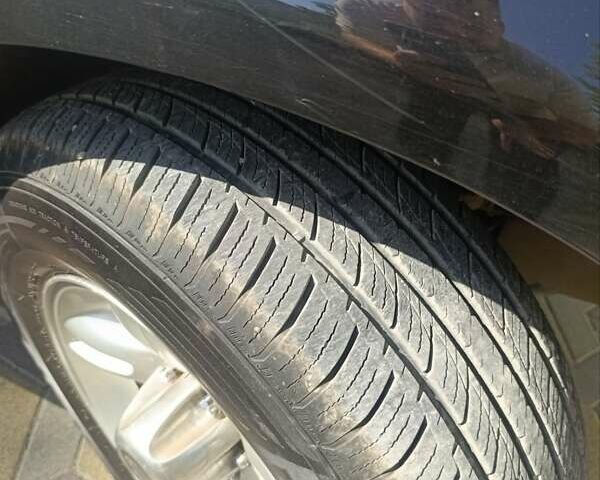 Чорний Cанг Йонг Rexton, об'ємом двигуна 2.7 л та пробігом 389 тис. км за 5900 $, фото 1 на Automoto.ua