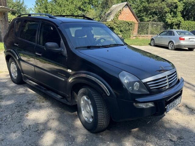 Чорний Cанг Йонг Rexton, об'ємом двигуна 3.2 л та пробігом 220 тис. км за 5500 $, фото 1 на Automoto.ua