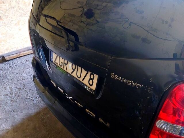 Чорний Cанг Йонг Rexton, об'ємом двигуна 2.7 л та пробігом 300 тис. км за 4000 $, фото 1 на Automoto.ua