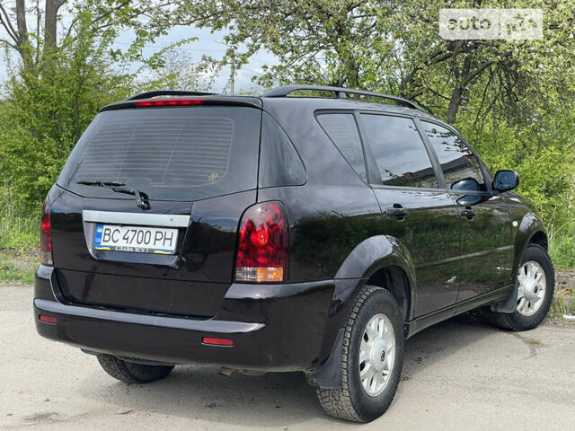 Чорний Cанг Йонг Rexton, об'ємом двигуна 2.3 л та пробігом 221 тис. км за 7500 $, фото 7 на Automoto.ua