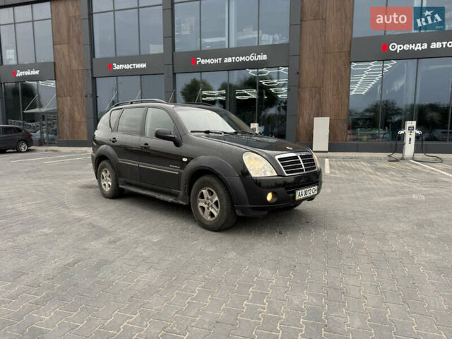 Чорний Cанг Йонг Rexton, об'ємом двигуна 2.7 л та пробігом 314 тис. км за 5900 $, фото 6 на Automoto.ua