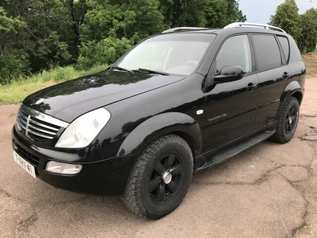 Чорний Cанг Йонг Rexton, об'ємом двигуна 2.7 л та пробігом 253 тис. км за 5100 $, фото 4 на Automoto.ua