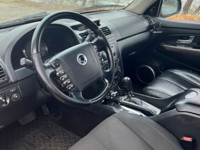 Чорний Cанг Йонг Rexton, об'ємом двигуна 2.7 л та пробігом 275 тис. км за 4300 $, фото 7 на Automoto.ua