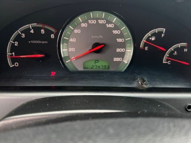 Чорний Cанг Йонг Rexton, об'ємом двигуна 2.7 л та пробігом 275 тис. км за 4300 $, фото 8 на Automoto.ua