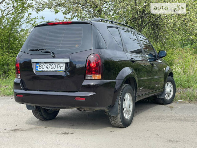 Чорний Cанг Йонг Rexton, об'ємом двигуна 2.3 л та пробігом 221 тис. км за 7500 $, фото 8 на Automoto.ua