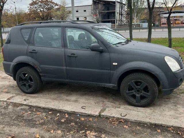 Чорний Cанг Йонг Rexton, об'ємом двигуна 2.7 л та пробігом 275 тис. км за 4300 $, фото 3 на Automoto.ua