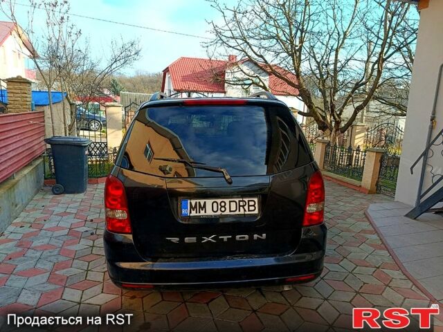 Черный Cанг Йонг Рекстон, объемом двигателя 2.7 л и пробегом 32000 тыс. км за 3800 $, фото 1 на Automoto.ua