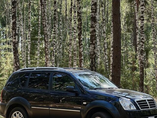 Чорний Cанг Йонг Rexton, об'ємом двигуна 2.7 л та пробігом 340 тис. км за 4000 $, фото 2 на Automoto.ua