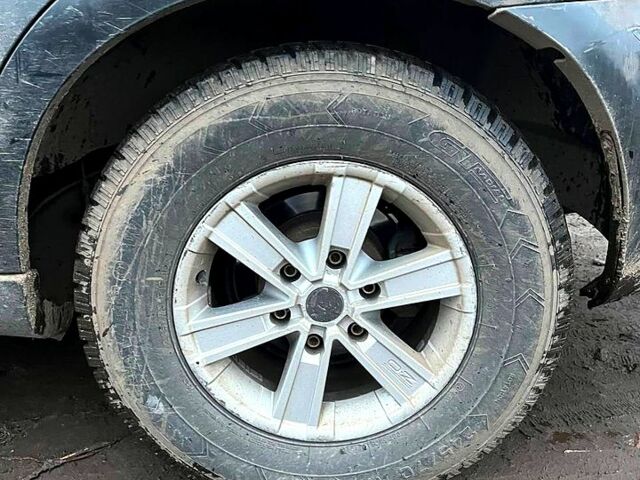 Черный Cанг Йонг Рекстон, объемом двигателя 2.7 л и пробегом 245 тыс. км за 2500 $, фото 4 на Automoto.ua