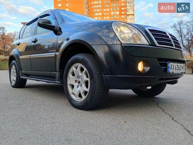 Черный Cанг Йонг Рекстон, объемом двигателя 2.7 л и пробегом 240 тыс. км за 7000 $, фото 11 на Automoto.ua