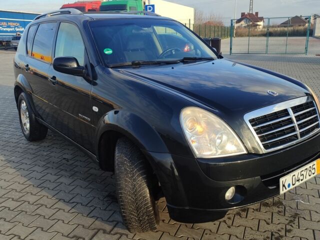 Черный Cанг Йонг Рекстон, объемом двигателя 0 л и пробегом 269 тыс. км за 4000 $, фото 1 на Automoto.ua